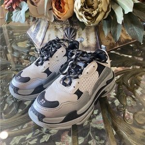 Balenciaga Triple S [SIZE 32] Cloth Low Trainer Sneakers